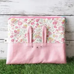 【生えうさぎフラットポーチ】オリジナルハンドメイドぺたんこピンク花柄マルチケース