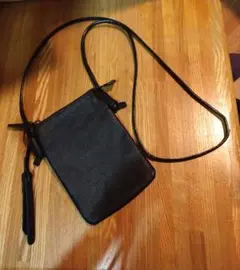 box21 牛革スマホポーチミニショルダー　1335080
