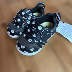 【新品】IFME ディズニーミッキーマウス　12㎝スニーカー　ファーストシューズ