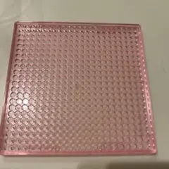 ①アクアビーズ　トレイ　しかく