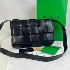 BOTTEGA VENETA ブラックショルダーバッグ