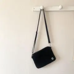 HELLY HANSEN ファイバーパイルサコッシュボア ポーチ