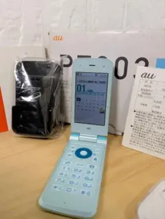 新品未使用 箱あり　au PT003 ソルティミント ガラケー 携帯電話　廃番品
