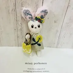 ミナペルホネン ハンドメイド うさぎチャーム - メルカリ