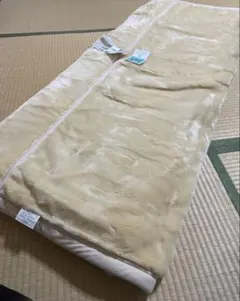 新品　毛布 アクリル 150cm x 210cm ベージュ