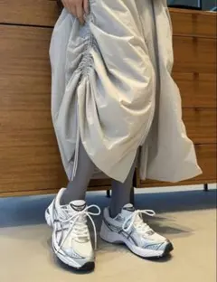 emmi スニーカー