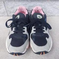 アディダス　ファルコンW　24.5㎝