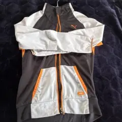 プーマトラックジャケット