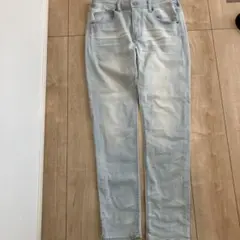 アベイルSUREVEデニムパンツ Mサイズのサムネイル