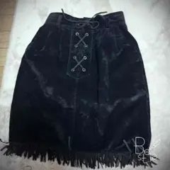 ブラックレーススカート