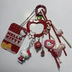 HELLO KITTY ハート型キーホルダー