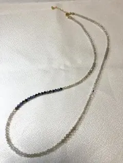 天然石グレームーンストーンとスワロフスキー のネックレス