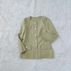 オンワード樫山 昭和レトロ ノーカラージャケット ウール 金ボタン 秋冬コーデ