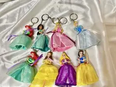 ディズニープリンセス キーホルダー 8点セット ラプンツェル アリエル ベル 他
