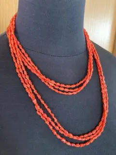 魅惑の赤珊瑚　貴重なイレギュラーサンゴの３連ロングネックレス　1点物