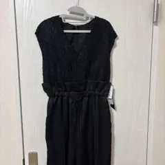 値下げ　新品　未使用　アーガ　 黒　レース　オールインワン　サロペット