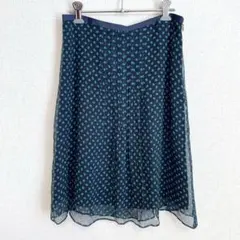 UNTITLED アンタイトル　M ネイビー　総柄のフレアスカート　薄くて涼しい