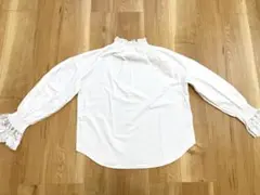 &.NOSTALGIA フリルブラウス