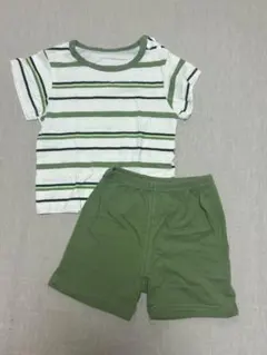 ストライプTシャツとショートパンツセット