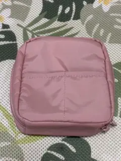 無印良品　ナイロンメイクポーチのサムネイル