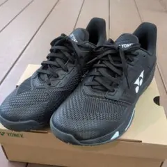 「美品」YONEX テニスシューズ ブラック　25.5センチ