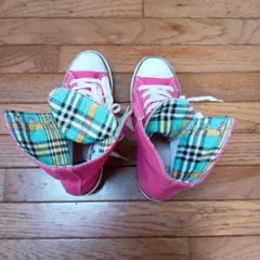 ピンク ハイカット スニーカー チェック柄