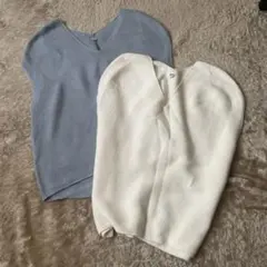 UNIQLO ニットベスト Mサイズ 2色セット　水色　白　ホワイト　ブルー系