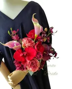 ウェディングブーケ　クラッチブーケ 和装ブーケ　胡蝶蘭　レッドブーケ