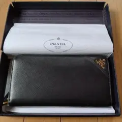 PRADA ブラックレザー長財布