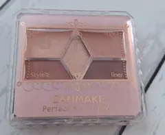 【中古】CANMAKE Perfect Stylist Eyesのサムネイル