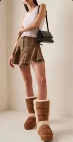 2026年最新】UGG CLASSIC chillapeakの人気アイテム - メルカリ