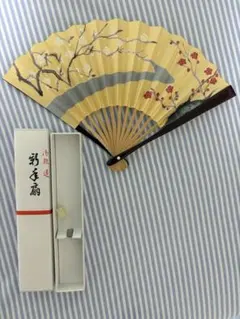 【美品】お茶席扇 御題 通 金地紅白梅図 茶道用扇子 和装小物 外箱付きのサムネイル