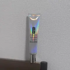 CLINIQUE イーブンベターライトリフレクトプライマー