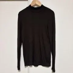 ユニクロ　レディース　ニット　タートルネック