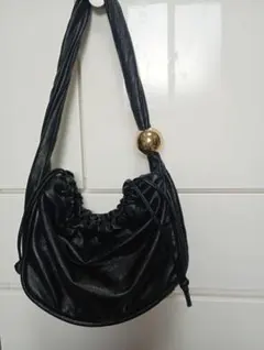 ZARA 黒 ショルダーバッグ ドローストリング