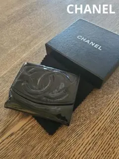 CHANEL エナメル 財布のサムネイル