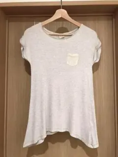 新品 ザラ Tシャツ リブ ベージュのサムネイル