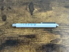新品未使用　メディカルペンライト　瞳孔計