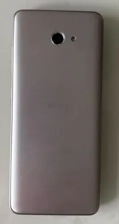 au BASIO KYV47スマートフォン 本体
