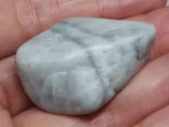 糸魚川267 翡翠 60g ヒスイ 原石 鑑賞石 自然石 誕生石 鉱物 鉱石