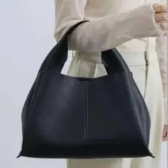 NEUNA ソフトレザーバッグ black