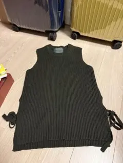 Spick & Span ダークグレー ニットベスト