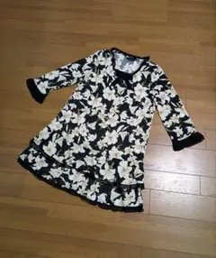 インゲボルグ 百合プリント 七分袖チュニック 新品未着用品 黒9号