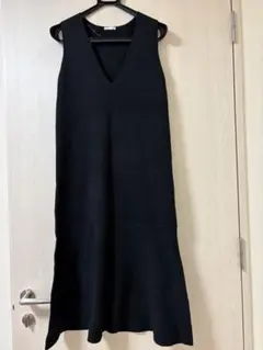 GU Vニットネックワンピース　Sサイズ