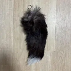 ファーチャーム キーホルダー ブラック×ホワイト