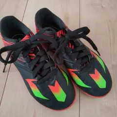 アディダス　サッカー18.5cm