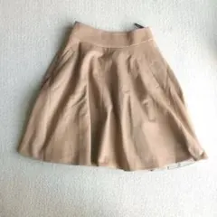 【ティテインザストア】カシミヤブレンドフレアミニスカート　無地ベージュ　36　S