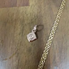 最安値CHANELスクエアホリデーチャーム チェーン付きのサムネイル