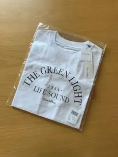 新品未使用 アンドミー ロゴＴシャツＳサイズのサムネイル