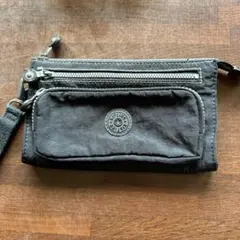Kipling 長財布 ブラック ストラップ付きのサムネイル